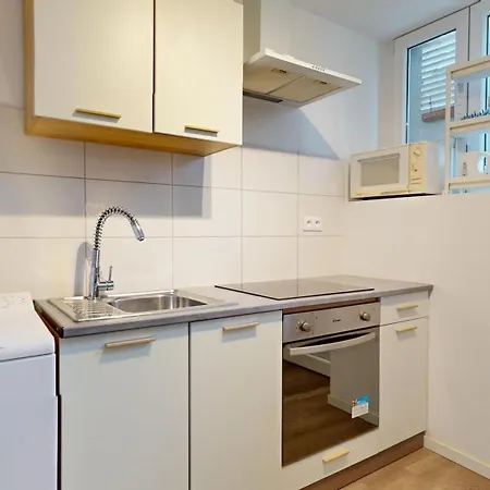 De Georges Avec Parking Appartement *