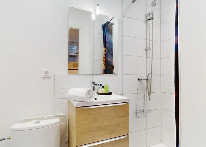 Апартаменты De Georges Avec Parking *