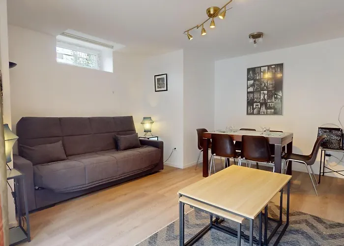 Апартаменты De Georges Avec Parking *