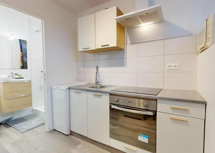 De Georges Avec Parking *